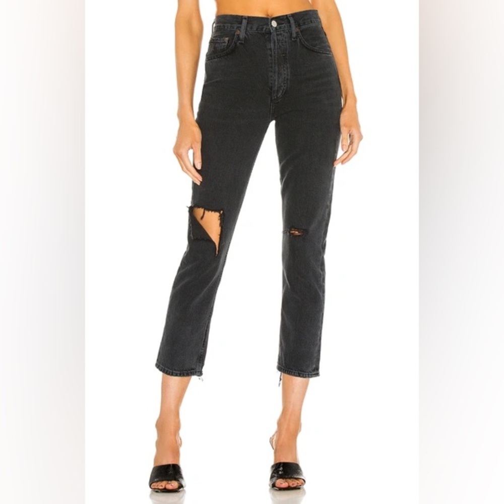 RILEY' DISTRESSED KNEE FRAY EDGE CROP DENIM JEANS IN BLACK
Size 24